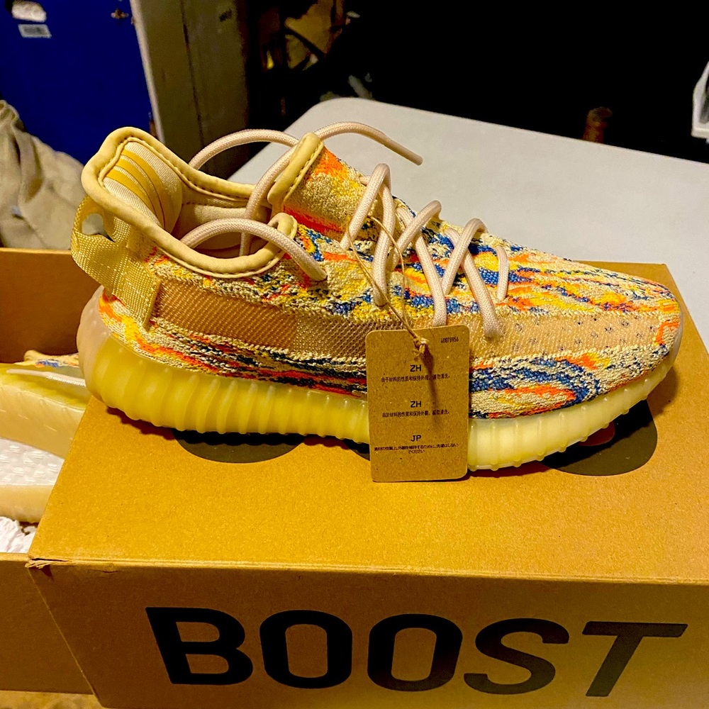 **SOLD** Yeezy 350 Boost